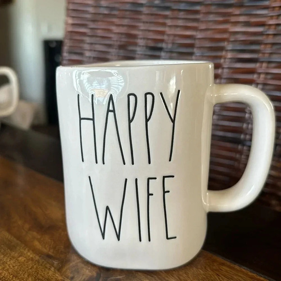 Rae Dunn “HAPPY WIFE” coffee mug - Picture 1 of 6